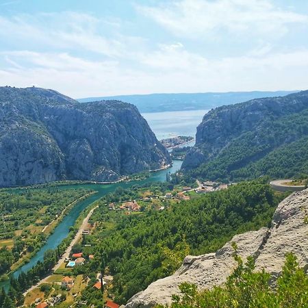 Apartament Green Valley Omiš Esterno foto