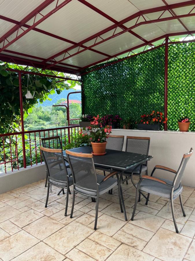 Apartament Green Valley Omiš Esterno foto