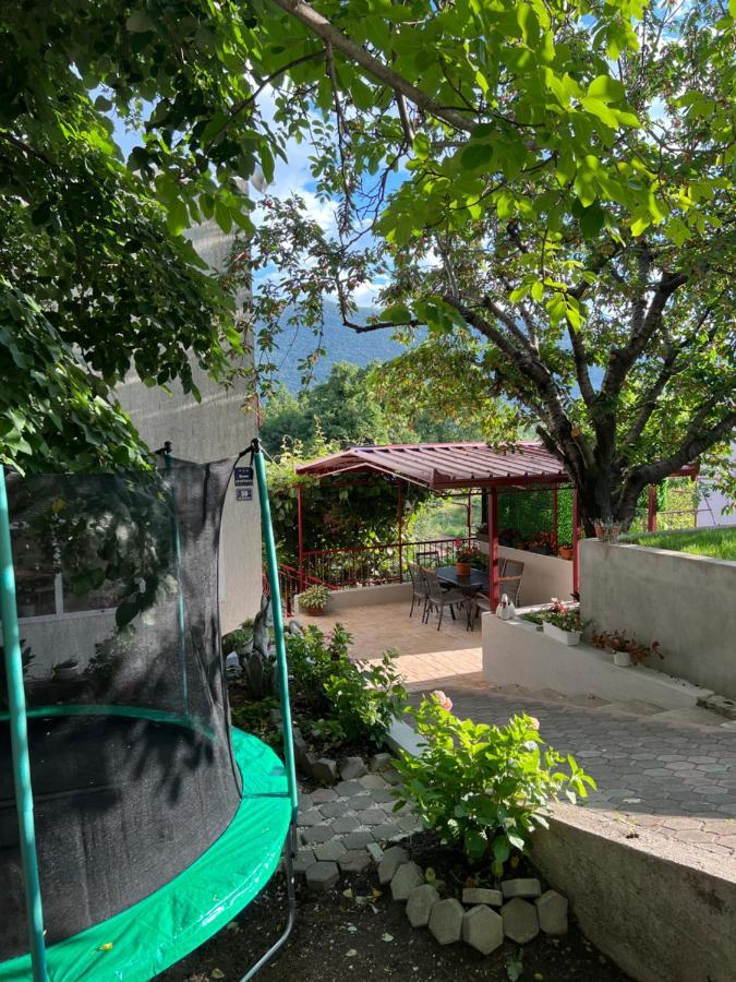 Apartament Green Valley Omiš Esterno foto