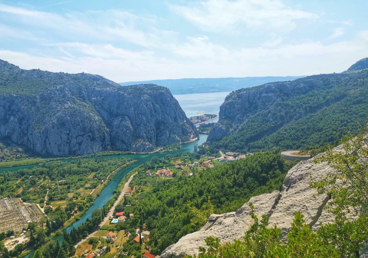 Apartament Green Valley Omiš Esterno foto