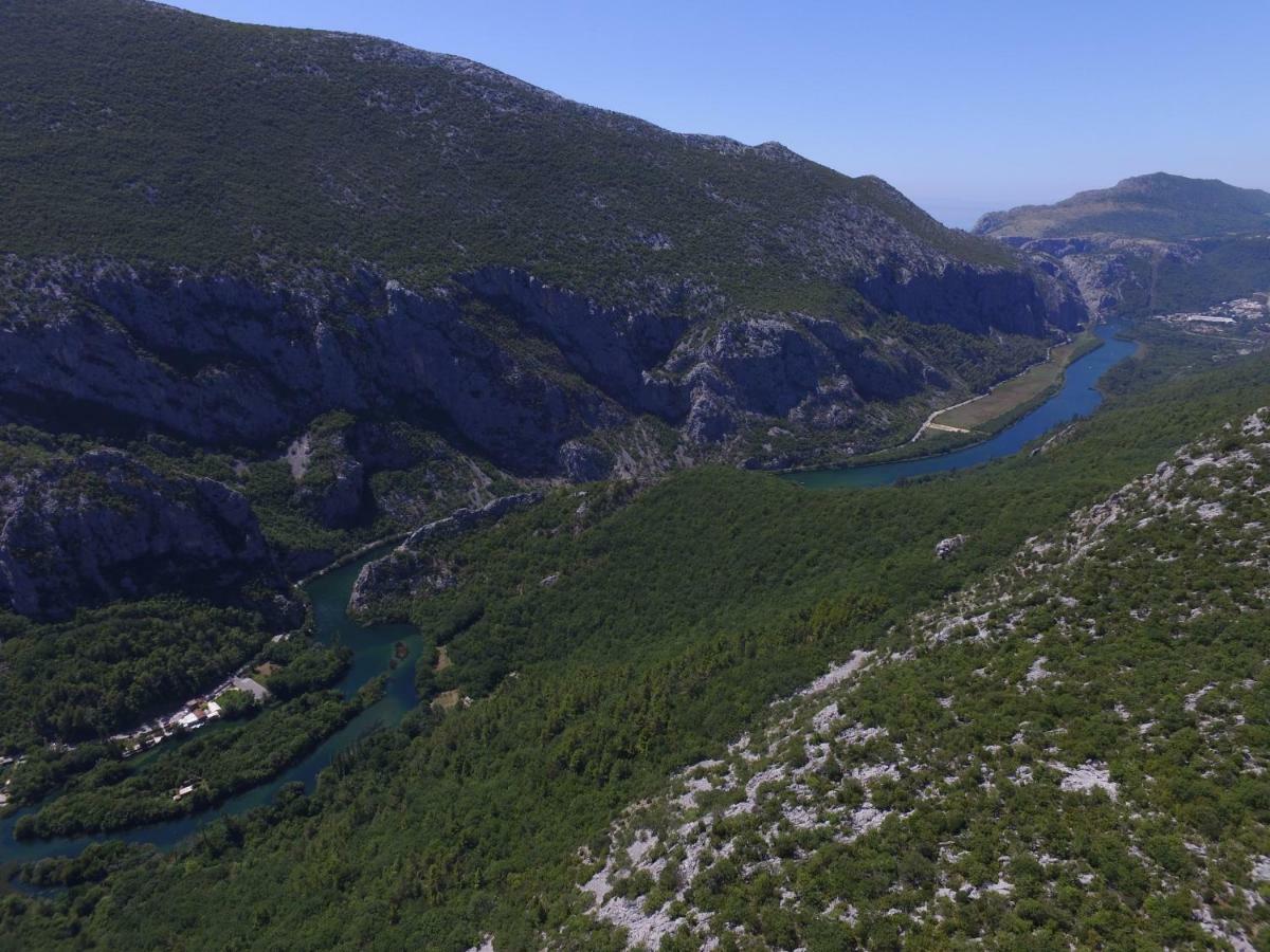 Apartament Green Valley Omiš Esterno foto