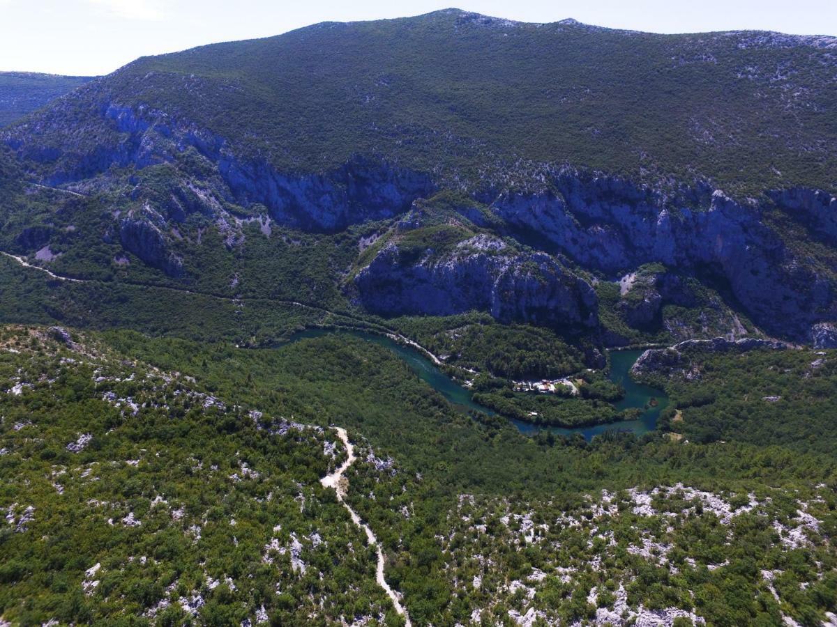 Apartament Green Valley Omiš Esterno foto